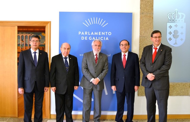 O embaixador de Paraguai visita o Parlamento de Galicia